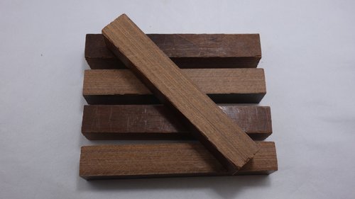 Pen-Blanks Holz braun eingefärbt